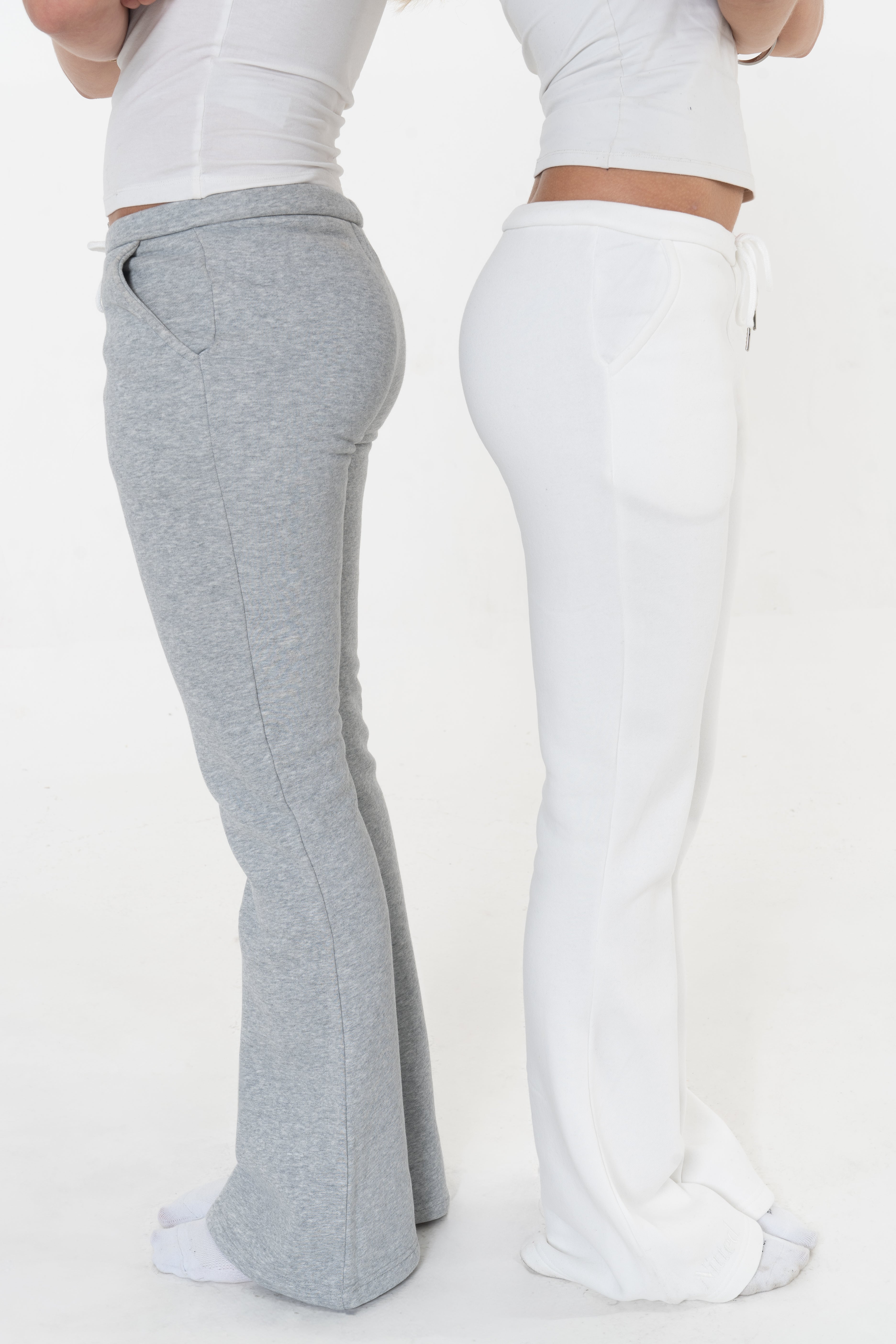 Grå low bootcut sweatpants