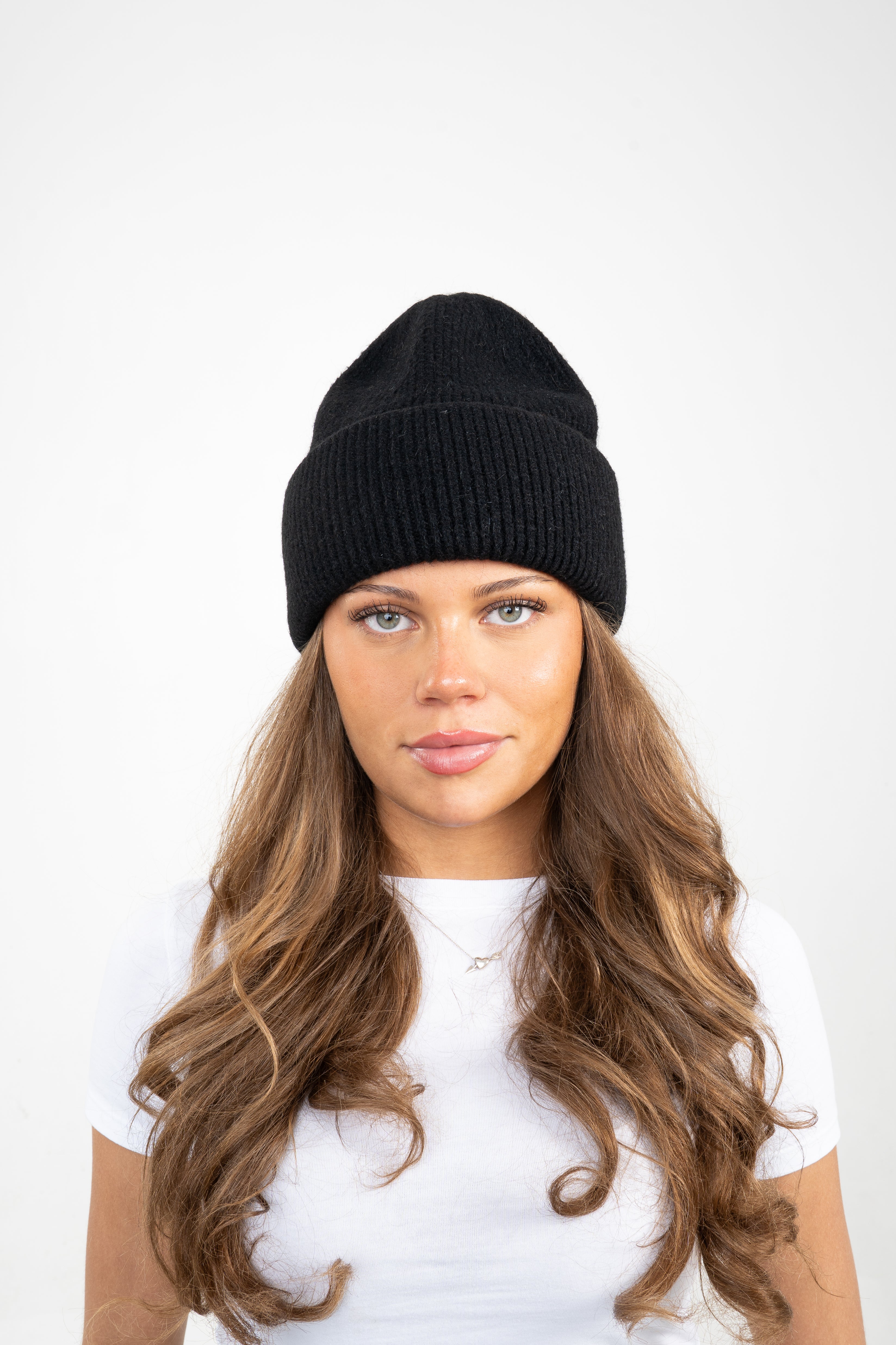 Black rib beanie